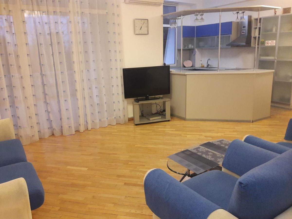 Giz Galasi Bulvar More Bakü Dış mekan fotoğraf